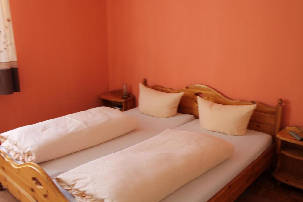 Landgasthof Heerlein Bamberg Room photo